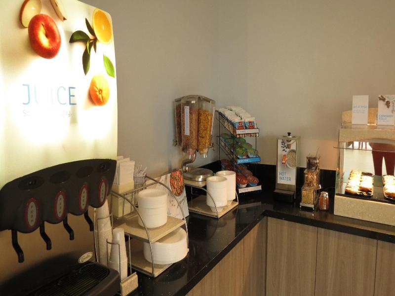 Holiday Inn Express & Suites San Diego - Mission Valley By Ihg Ngoại thất bức ảnh